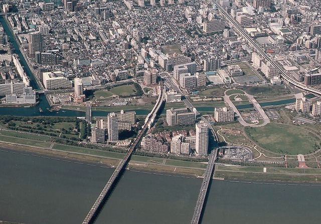 亀戸・大島・小松川地区市街地再開発事業とスーパー堤防